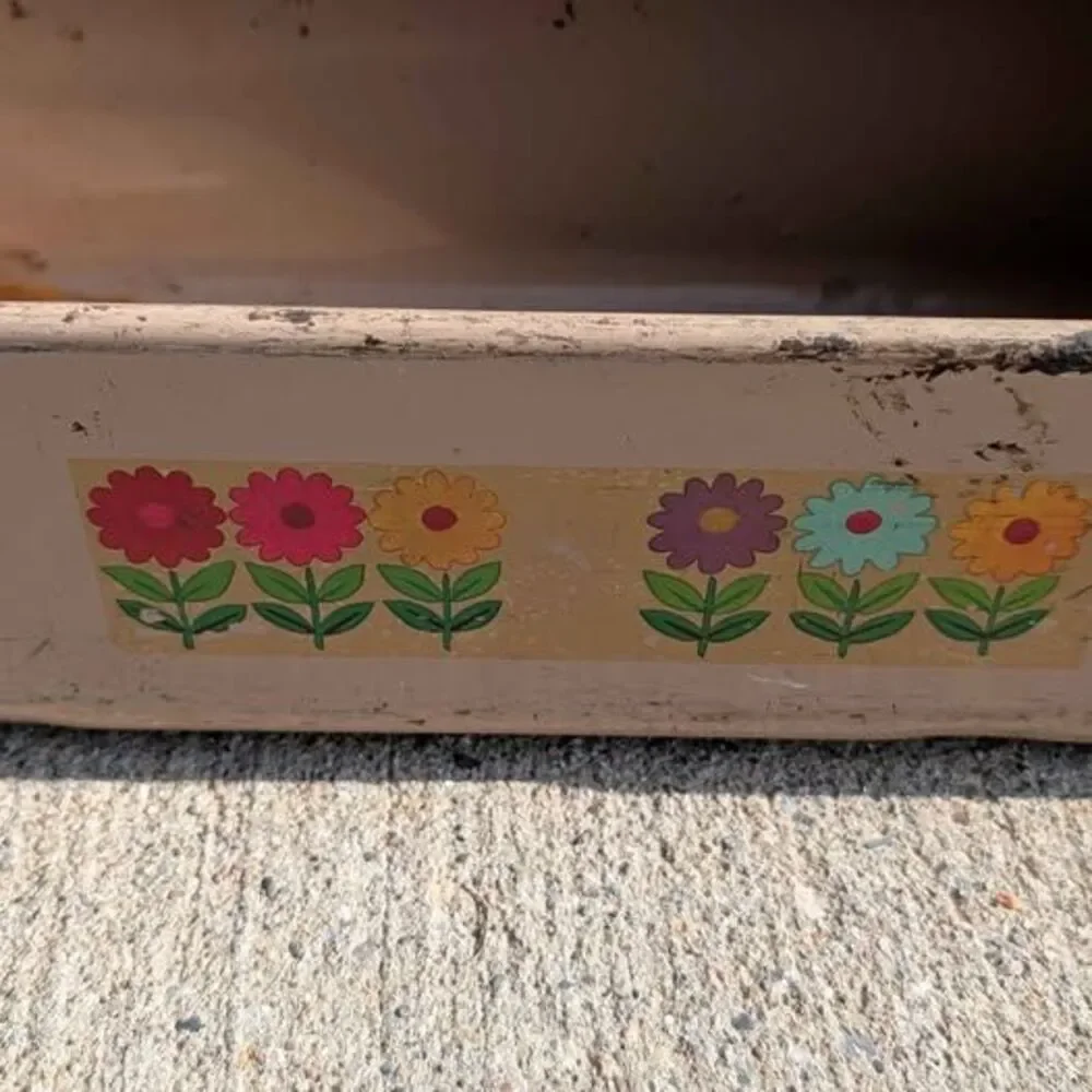 Vintage Tan Metal Toolbox Caddy Handle Flower Graphics Clean Bottom Craft